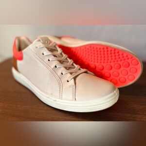 NWOB ECCO Women's Soft 7 Leather Slip In Sneaker Vanilla/Coral Neon/Lion Size 8